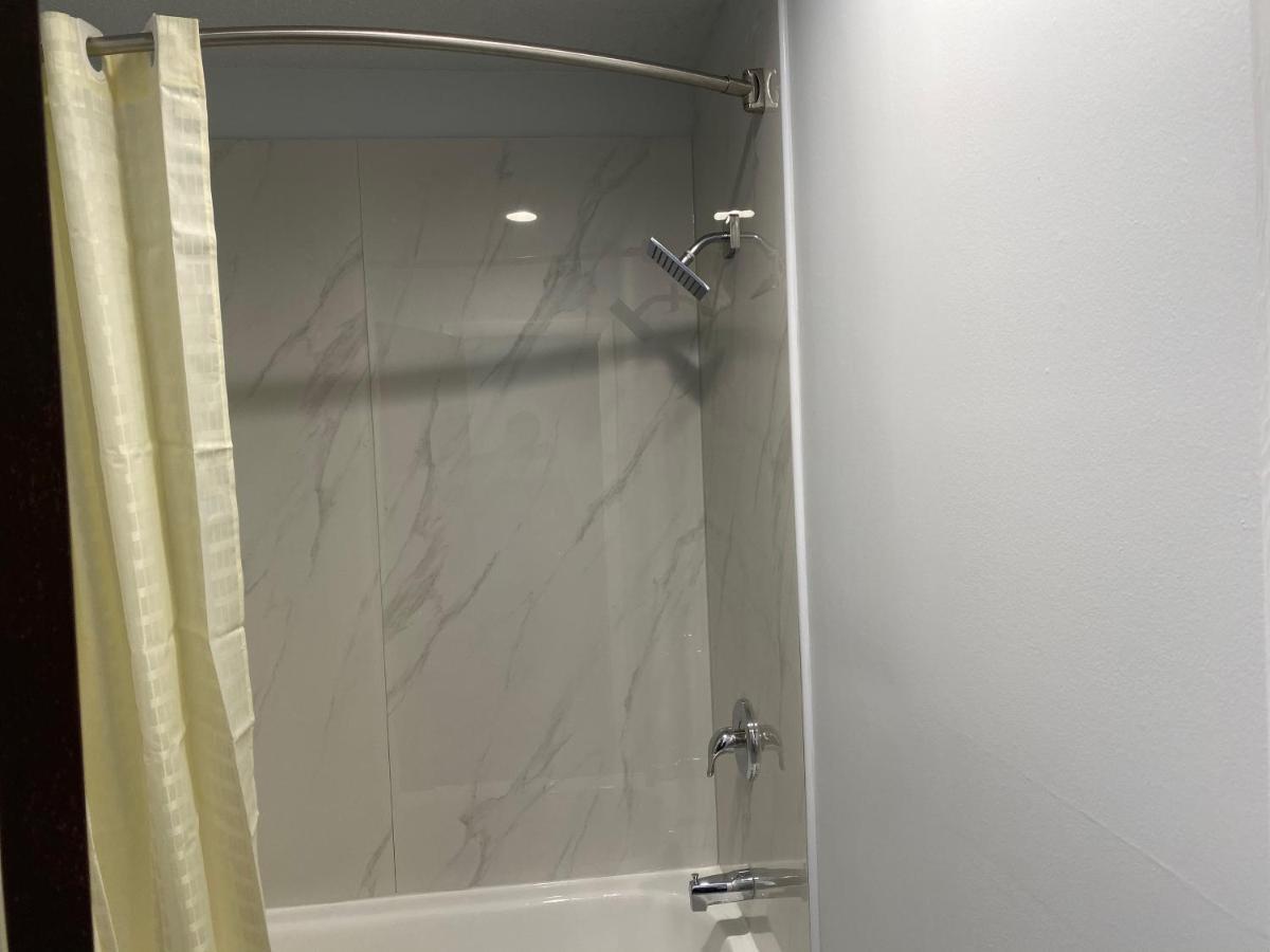 Budget Inn - Roxboro المظهر الخارجي الصورة